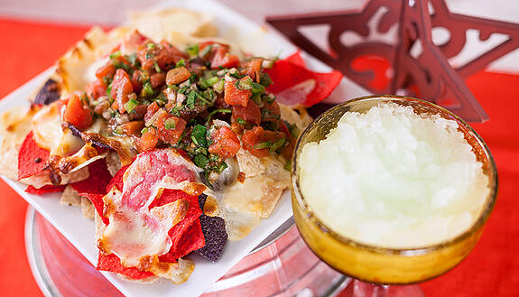 shareables_nachosandsalsa